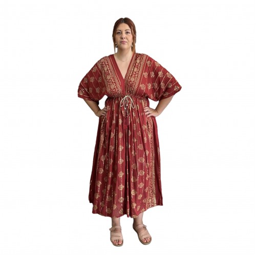 ΚΟΚΚΙΝΟ BOHO ΦΟΡΕΜΑ ΜΕ ΧΡΥΣΕΣ ΛΕΠΤΟΜΕΡΕΙΕΣ