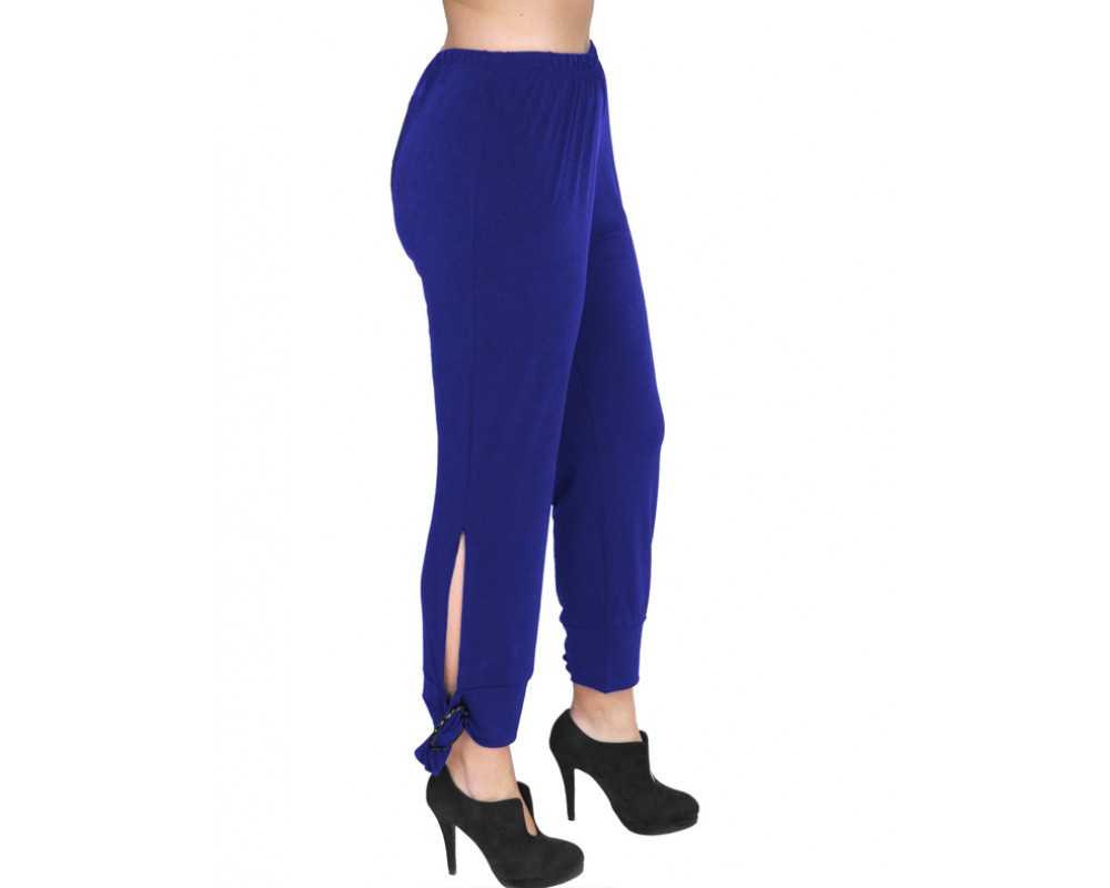 B19-151 Fitted capri pants - Royal Blue Plus Size