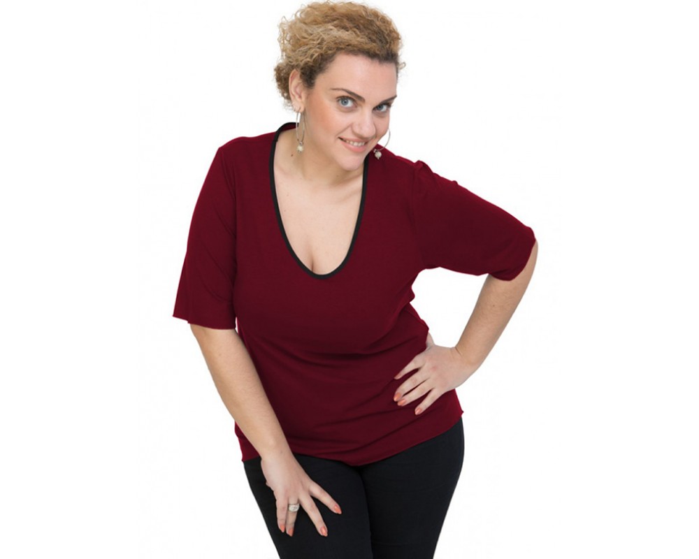 A20-208V Classic blouse - Bordeaux Plus Size