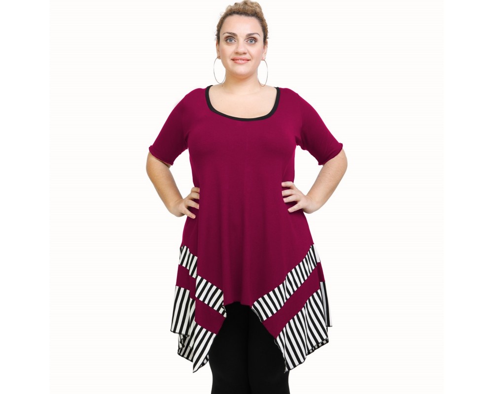 A21-517 Blouse with pattern - Fuchsia Plus Size