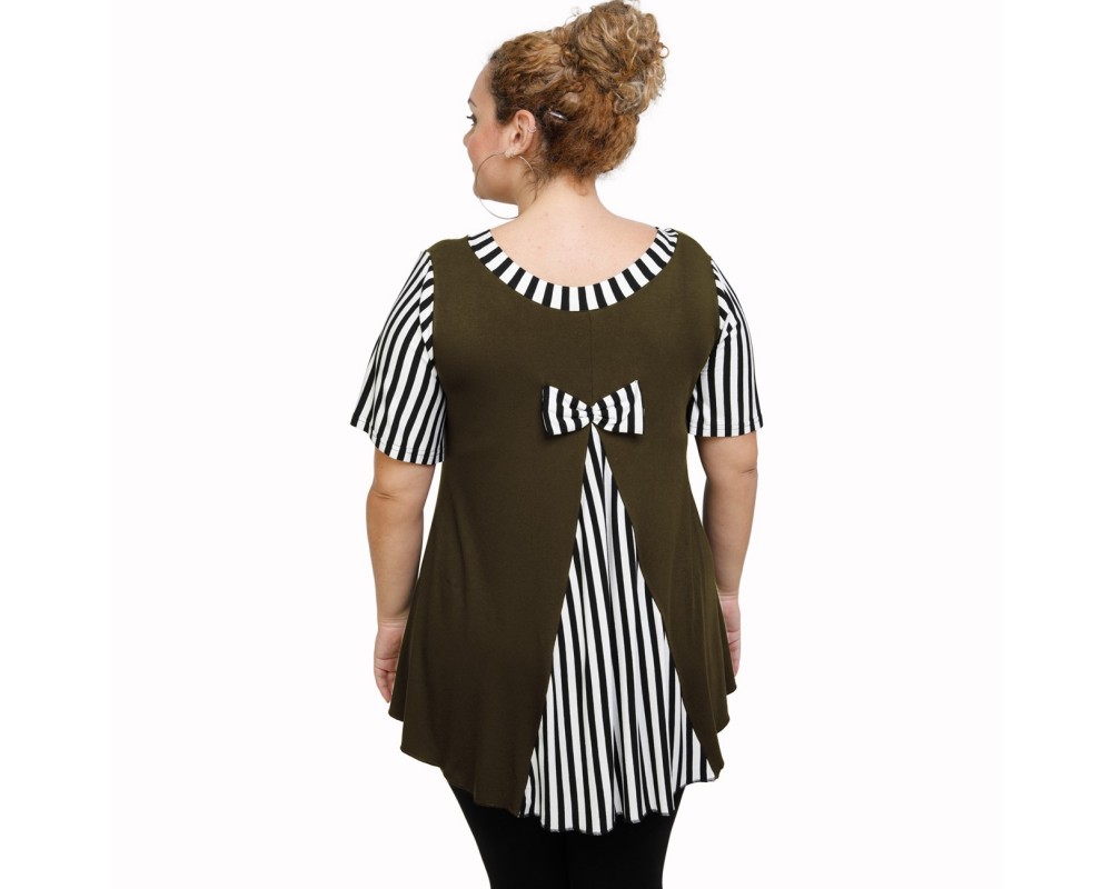 A21-589 Blouse with pattern - Khaki Plus Size