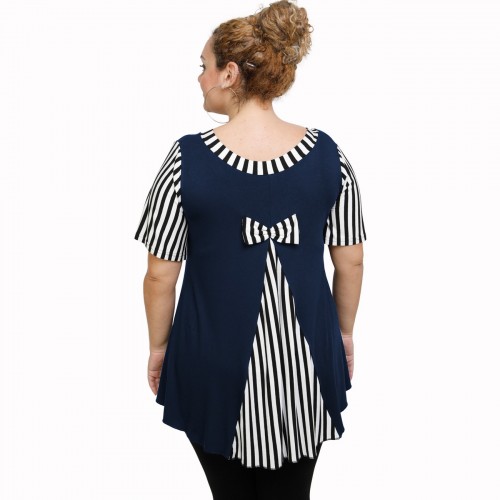 A21-589 Blouse with pattern - Navy Blue