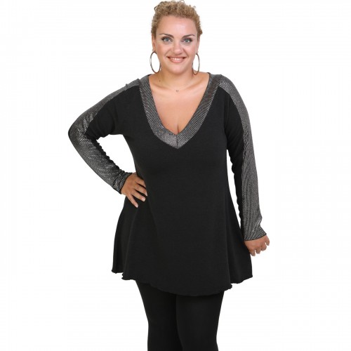 B20-2349 Knitted two-color blouse in alpha line