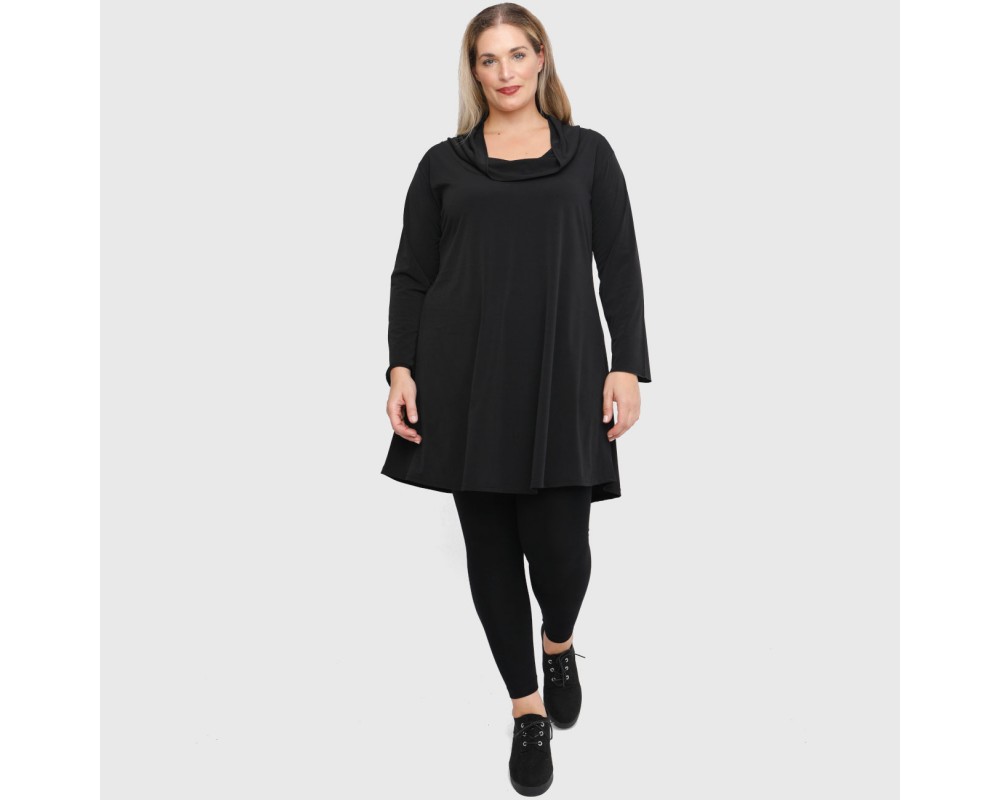 B21-175 Long blouse - Black Plus Size