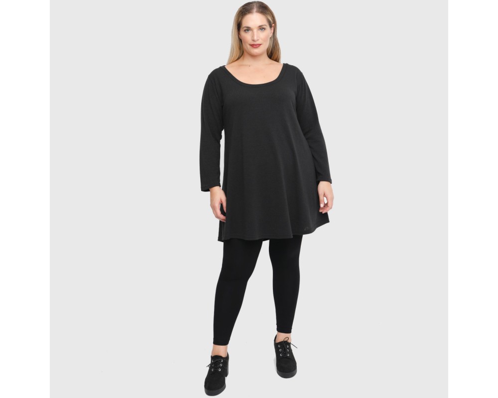 B22-376 Knitted blousedress - Black Plus Size