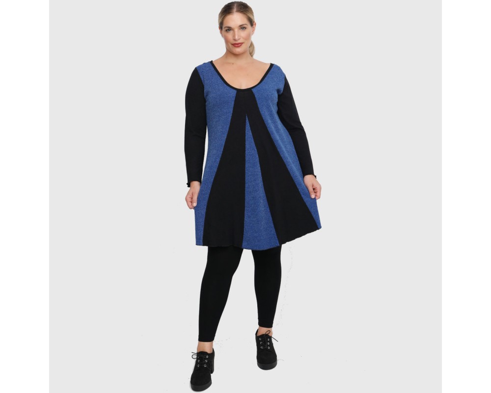 B22-376K Knitted long blouse - Royal Blue Plus Size