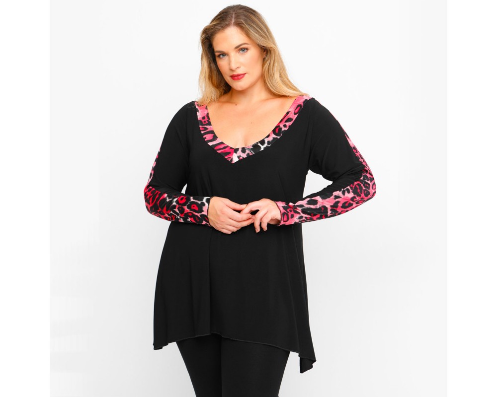 B23-6049 Blouse with print Plus Size