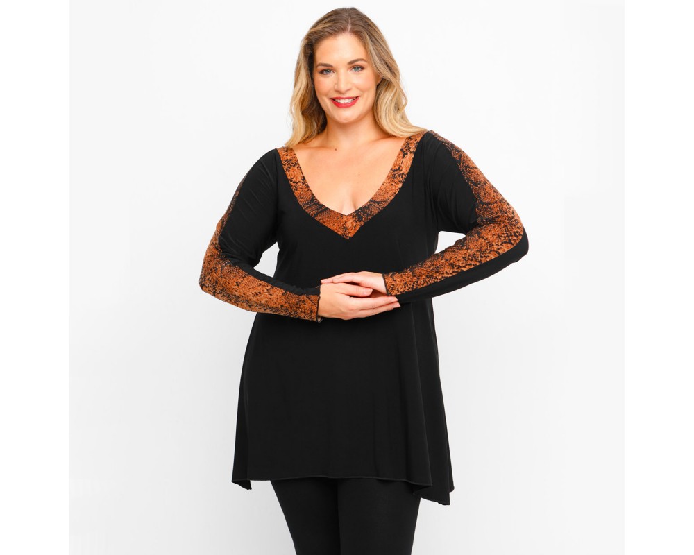 B23-9549 Blouse with print Plus Size